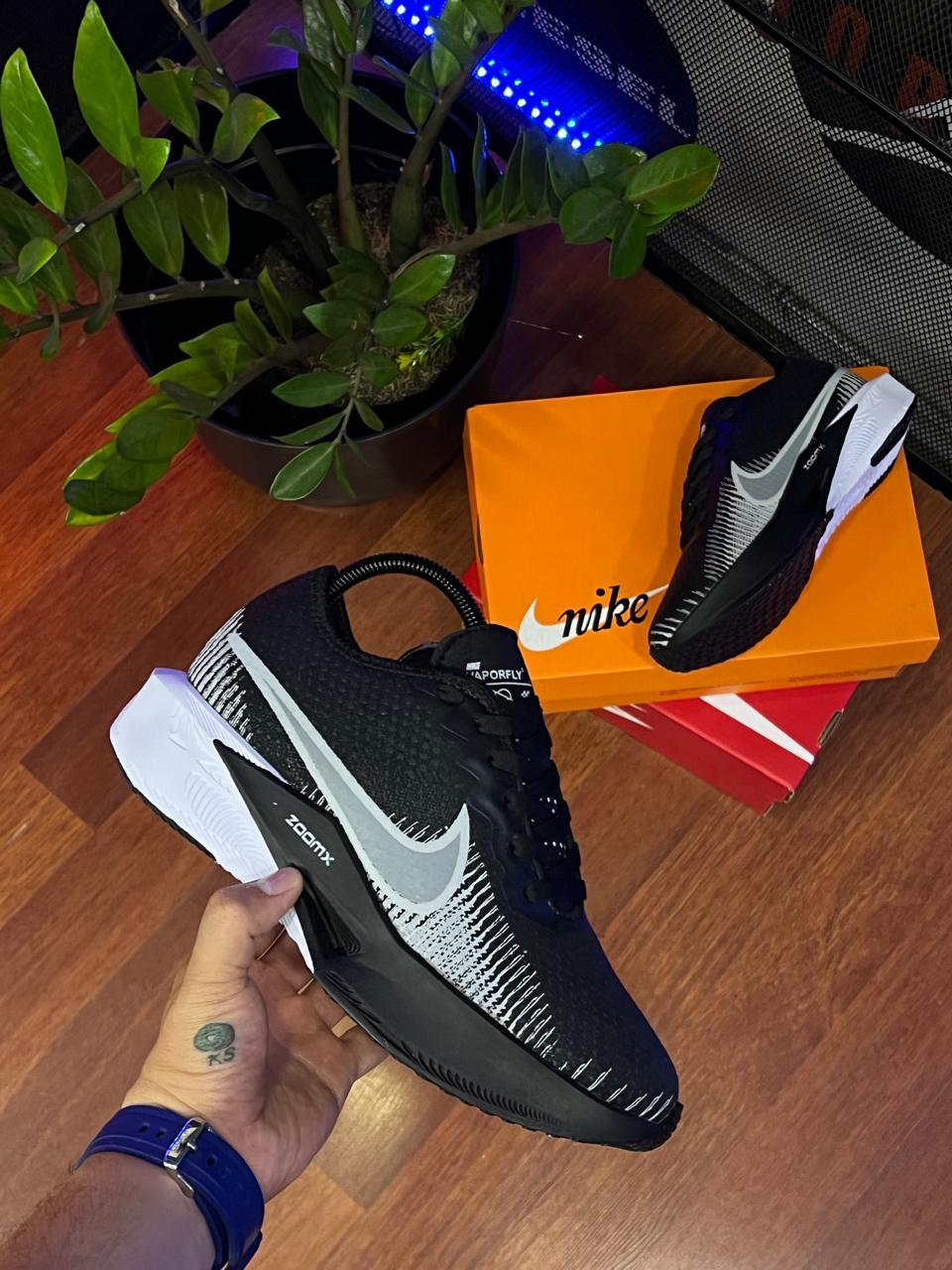 Nike Vaporfly 3 Caja